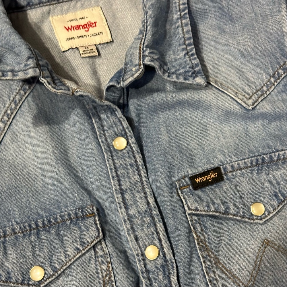 Wrangler Light Blue Denim Western Knot-Front Shirt - Picture 2 of 5